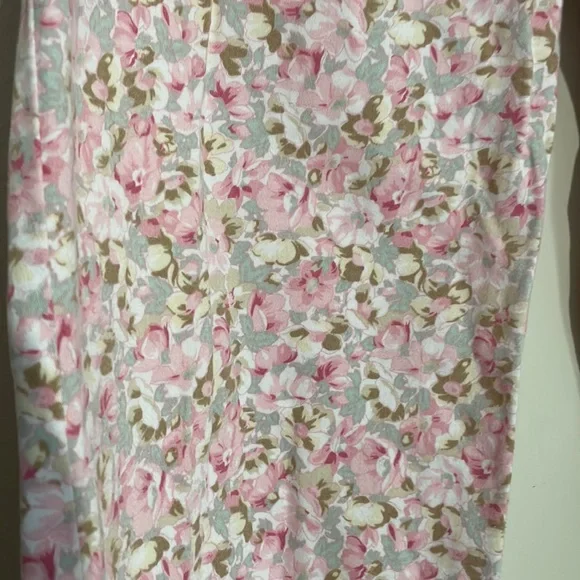 Floral Pants - Picture 2 of 6